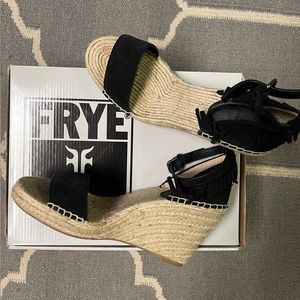 Frye Lila Feather Wedge
